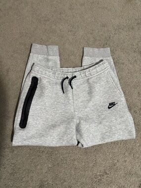 Kids Nike Tech Joggers